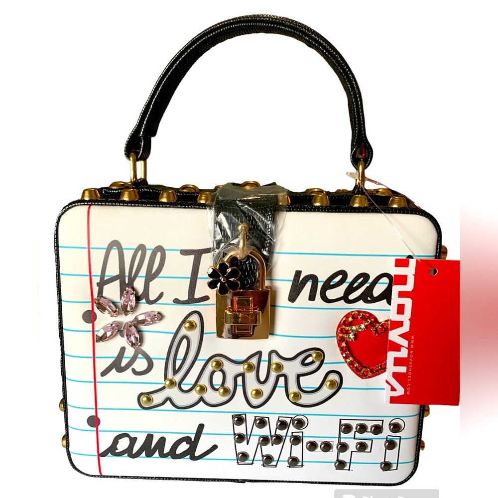 🌸. Novus square purse